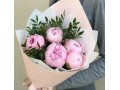 Букет из розовых пионов